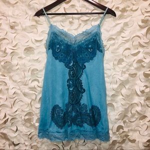 Maternity Sweetheart Neckline Tank • Liz Lange